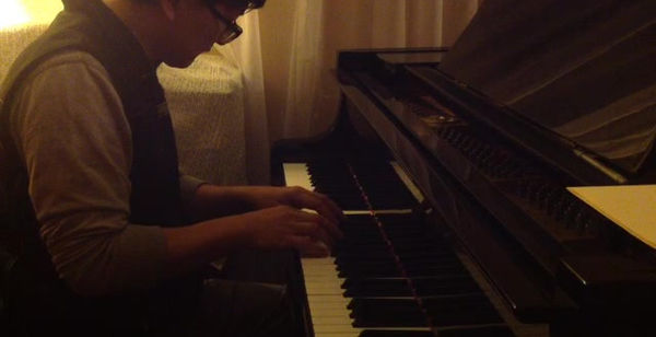 Solo Worship Piano Set 11/23/17
Grieving hard this holiday. I thought you might want to worship with me for a while. As we enter this Holiday season we remember those closest to our hearts, whether near or far. May the Lord's presence saturate your d